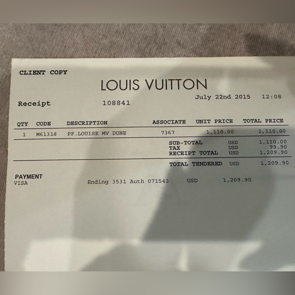 Louis Vuitton clutch - Picture 15 of 15